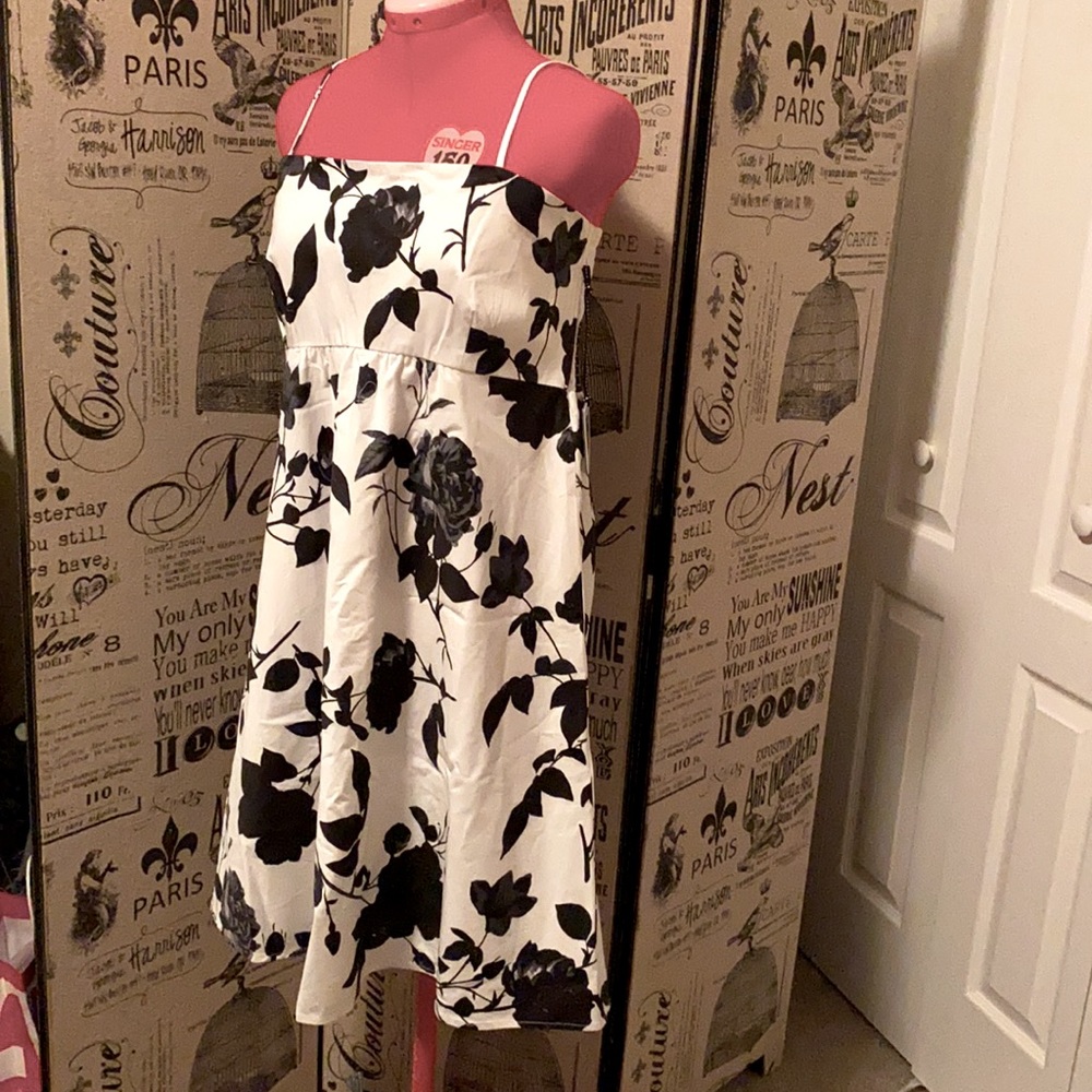 Jessica Simpson maternity dress